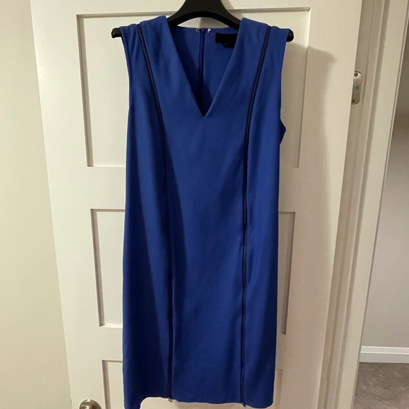 Zippered adjustable dress - Picture 3 of 11